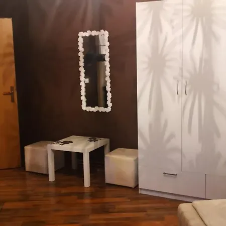 Prijetno Lastnisko Stanovanje Za Prijetno Bivanje アパート *